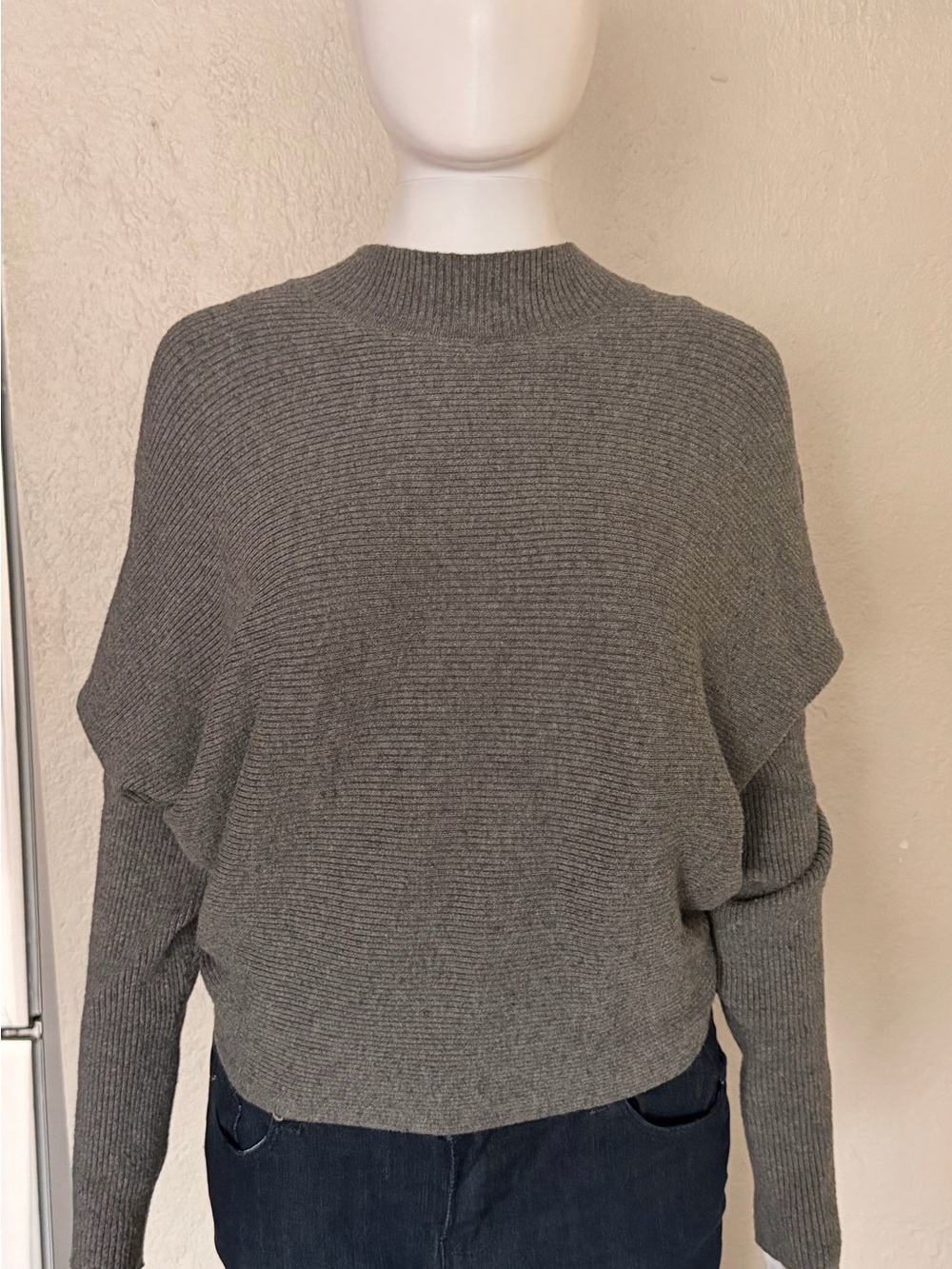 Zara Gray Ribbed Crewneck Sweater